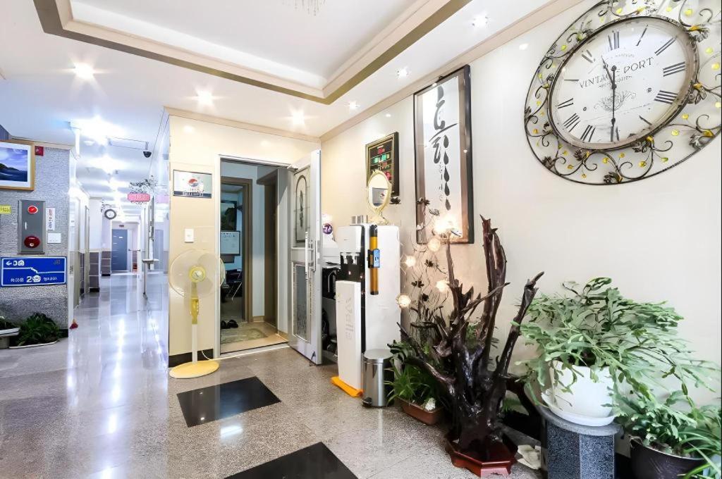 王牌酒店 郁陵 外观 照片